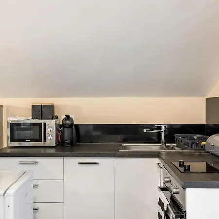 Elegant & Πανσιόν