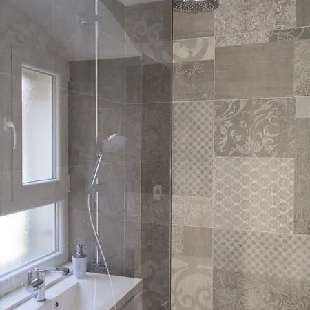 Elegant & Πανσιόν